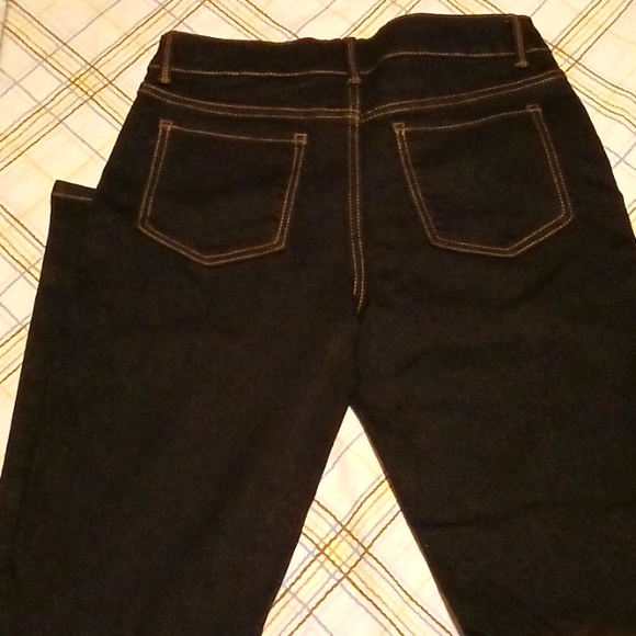 New Ladies Jeans 👖 - Picture 2 of 4